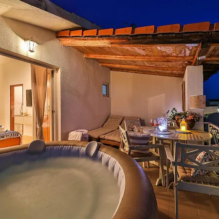 Tina Summer Διαμέρισμα *