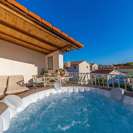 Tina Summer Lejlighed