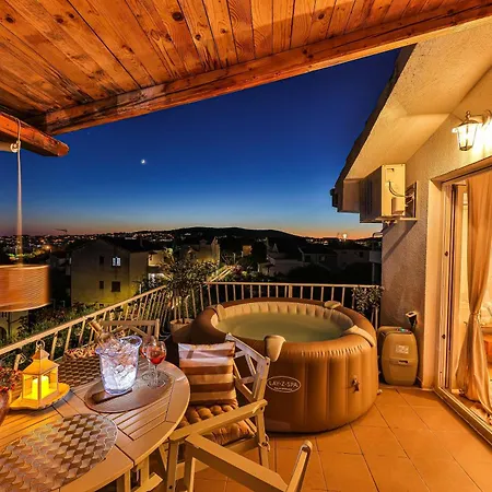 Διαμέρισμα Tina Summer Βόντιτσε